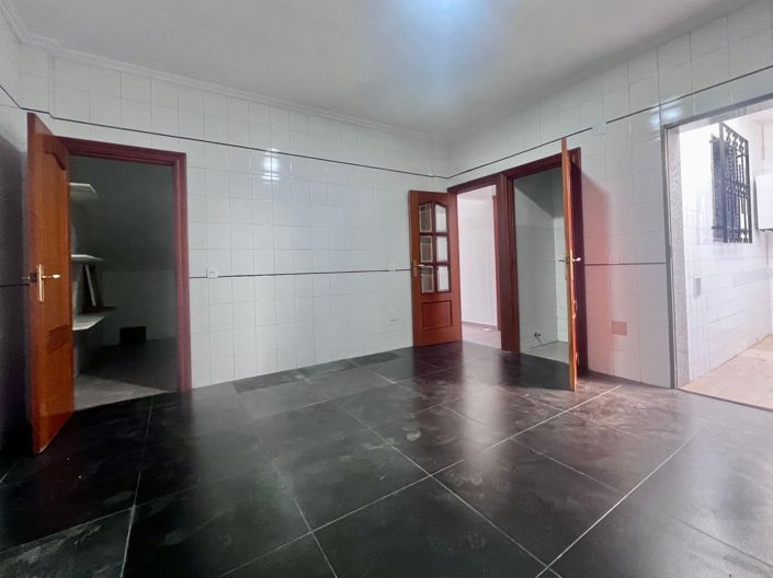 Image No.7-4 Bed Duplex for sale
