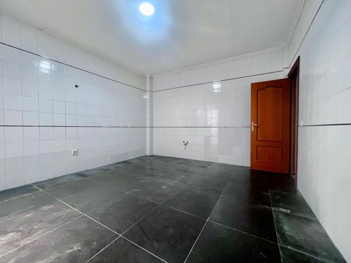 Image No.8-4 Bed Duplex for sale