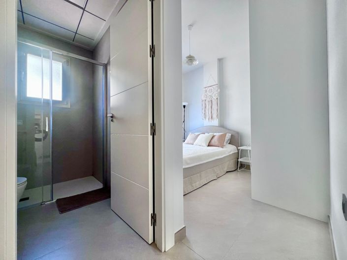 Image No.13-2 Bed Apartment for sale