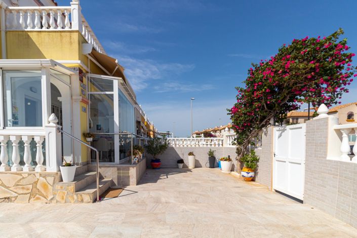 Image No.10-2 Bed Townhouse for sale