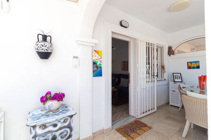 Image No.11-2 Bed Townhouse for sale
