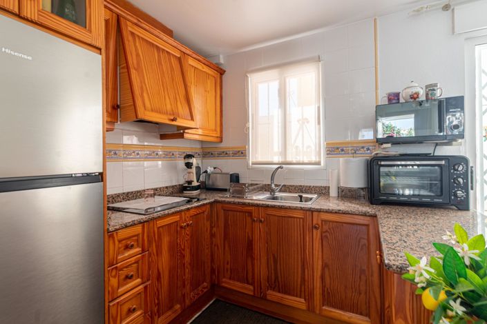 Image No.19-2 Bed Townhouse for sale