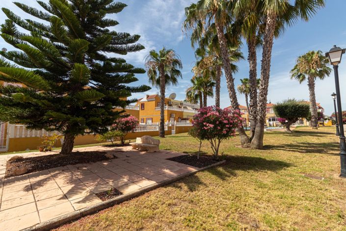 Image No.39-2 Bed Townhouse for sale