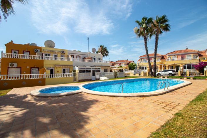 Image No.42-2 Bed Townhouse for sale