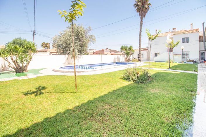 Image No.27-2 Bed Bungalow for sale