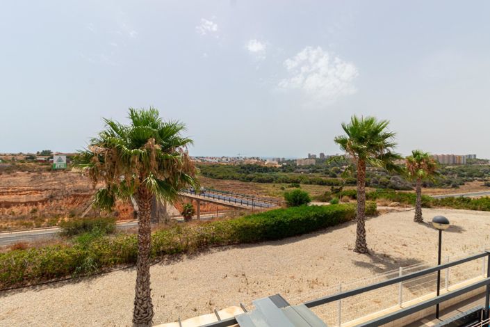 Image No.34-3 Bed Townhouse for sale