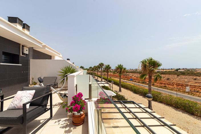 Image No.36-3 Bed Townhouse for sale