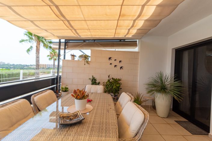 Image No.45-3 Bed Townhouse for sale
