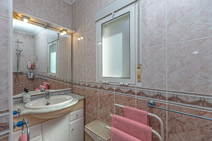 Image No.17-4 Bed Villa for sale