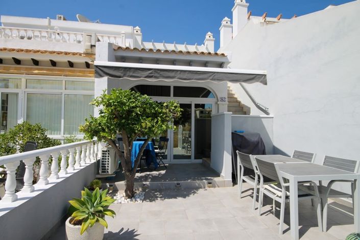 Image No.15-1 Bed Townhouse for sale