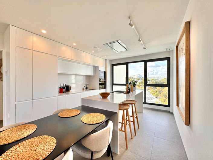 Image No.17-2 Bed Apartment for sale