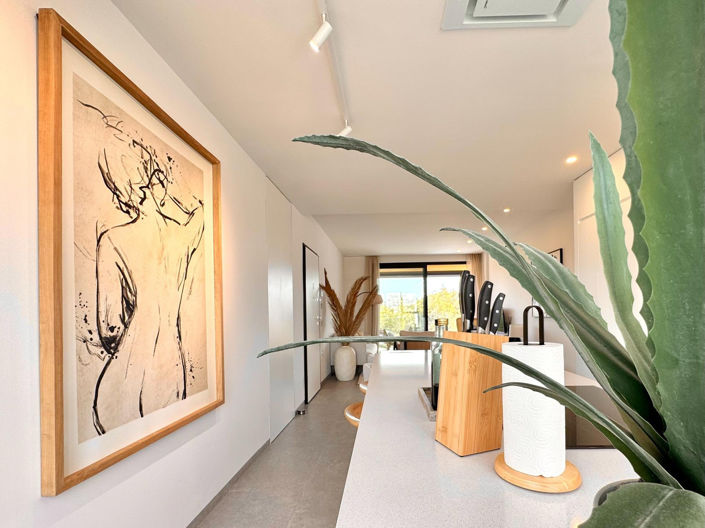 Image No.19-2 Bed Apartment for sale