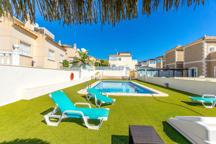 Image No.28-3 Bed Villa for sale