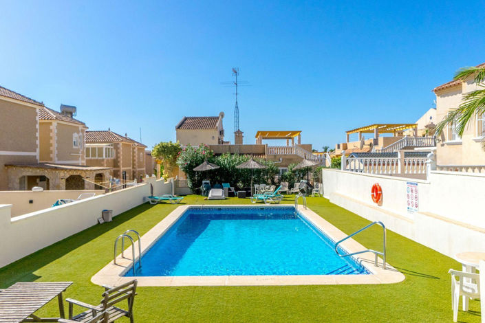 Image No.30-3 Bed Villa for sale