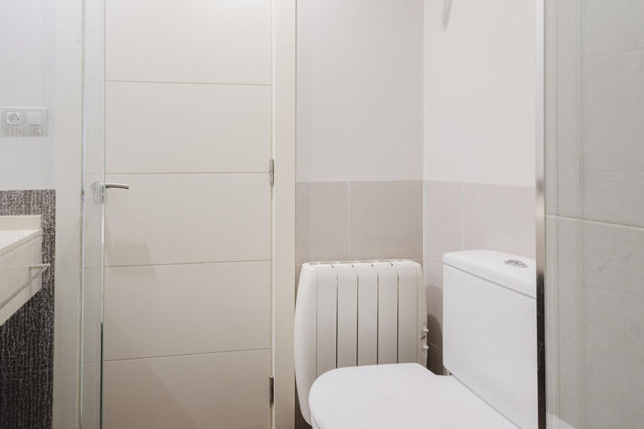 Image No.20-2 Bed Apartment for sale