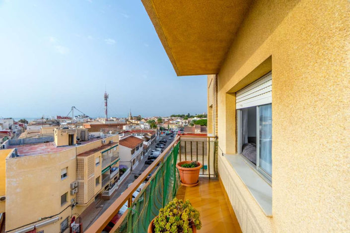 Image No.17-3 Bed Apartment for sale