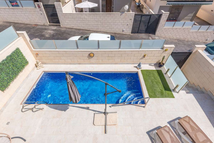 Image No.20-3 Bed Villa for sale