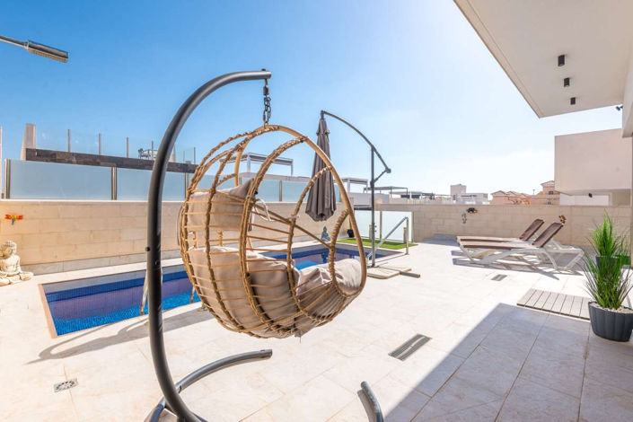 Image No.3-3 Bed Villa for sale