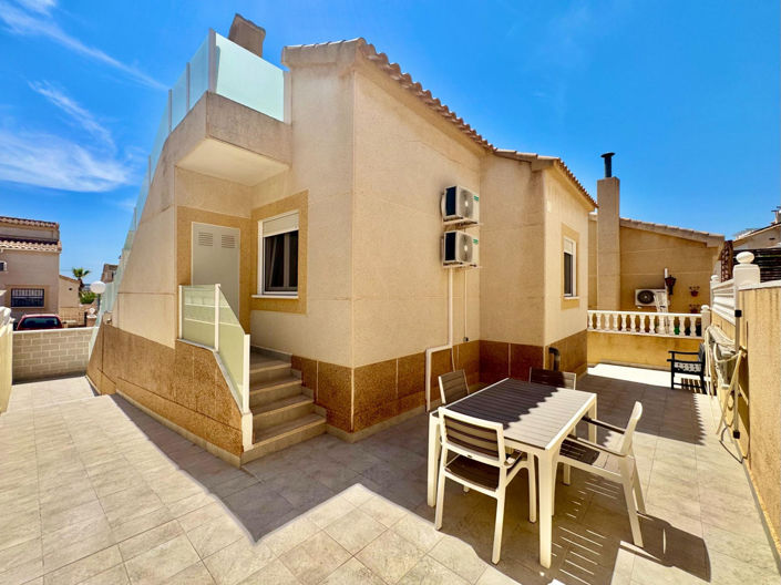 Image No.20-2 Bed Villa for sale