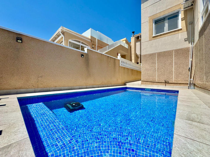Image No.24-2 Bed Villa for sale