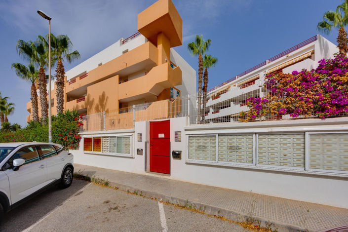 Image No.41-2 Bed Apartment for sale