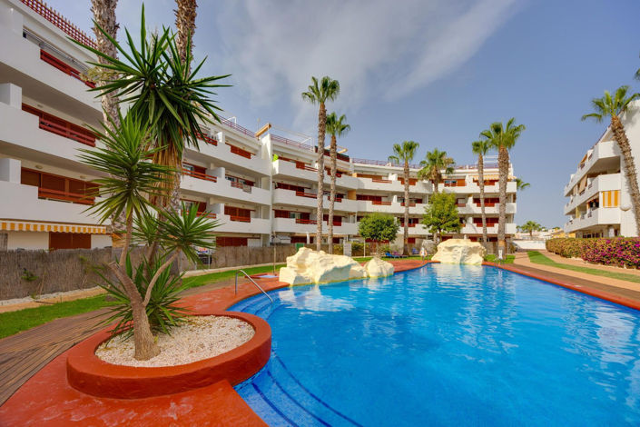Image No.50-2 Bed Apartment for sale