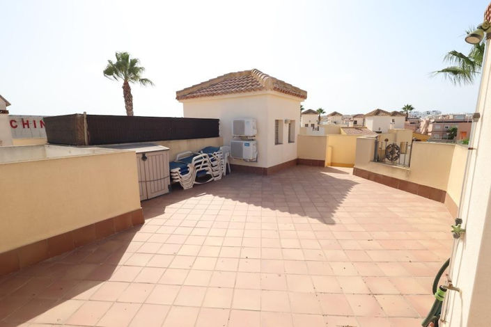 Image No.20-2 Bed Villa for sale