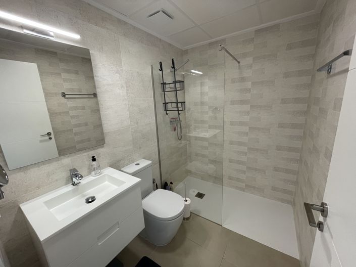 Image No.18-2 Bed Apartment for sale