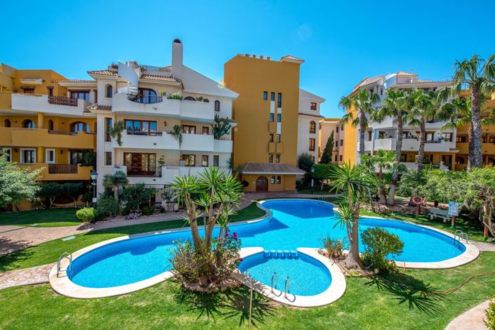 Image No.3-2 Bed Property for sale