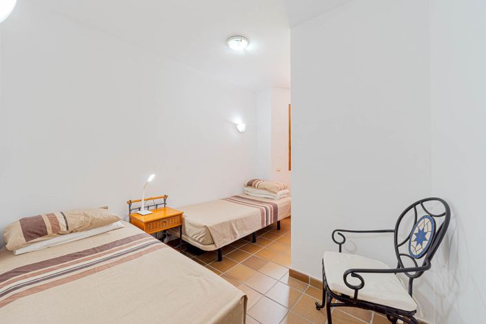 Image No.21-2 Bed Property for sale