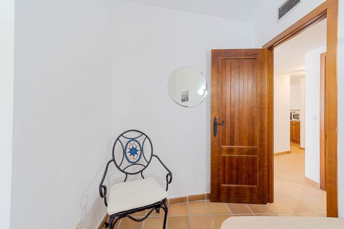 Image No.24-2 Bed Property for sale