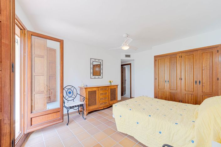 Image No.29-2 Bed Property for sale