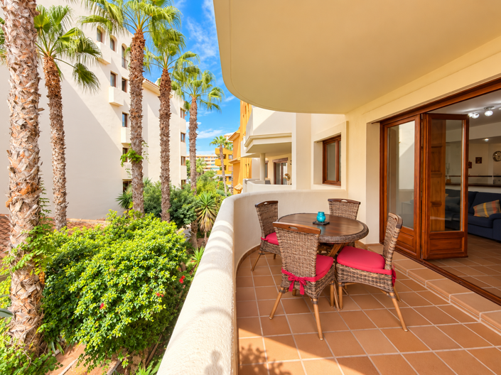 Image No.43-2 Bed Property for sale