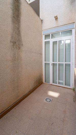 Image No.27-2 Bed Property for sale