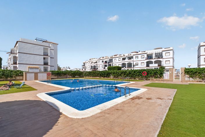 Image No.31-2 Bed Property for sale