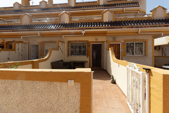 Image No.36-3 Bed Townhouse for sale