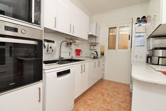 Image No.9-3 Bed Villa for sale