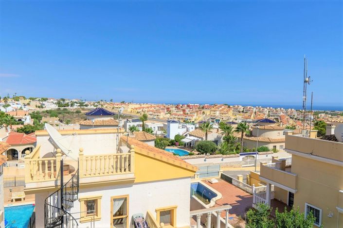 Image No.37-3 Bed Villa for sale
