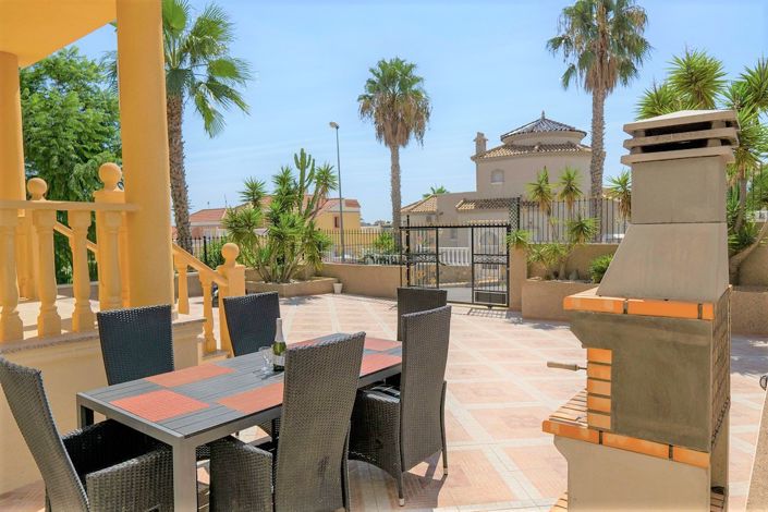 Image No.51-3 Bed Villa for sale