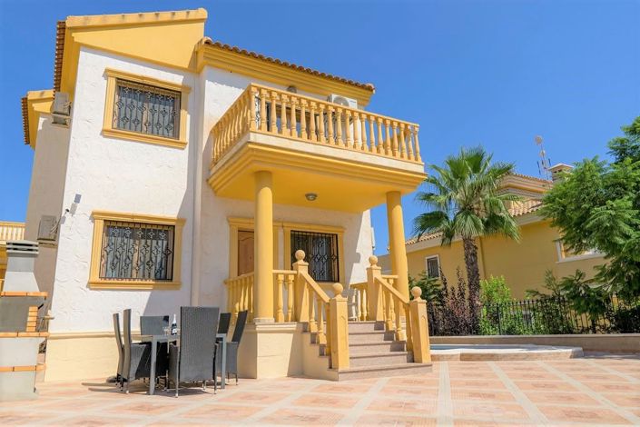 Image No.7-3 Bed Villa for sale