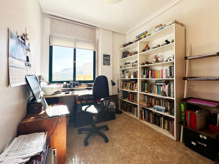 Image No.19-3 Bed Apartment for sale