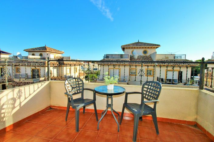 Image No.18-3 Bed Townhouse for sale