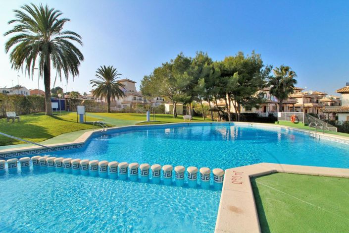 Image No.2-3 Bed Townhouse for sale