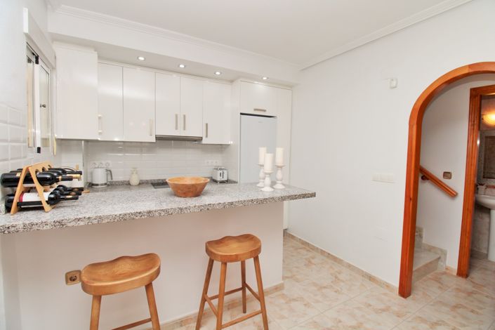 Image No.8-3 Bed Townhouse for sale