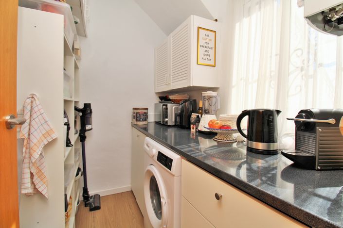 Image No.14-2 Bed Apartment for sale