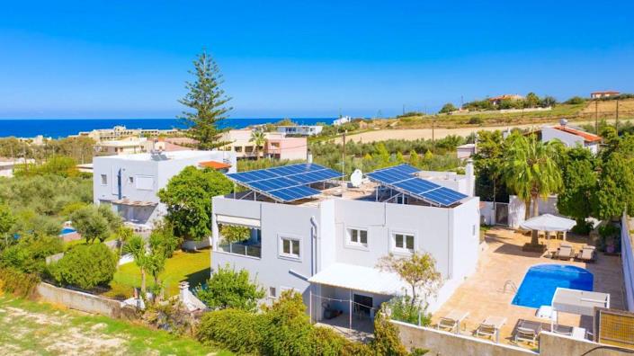 Image No.2-8 Bed Villa / Detached for sale