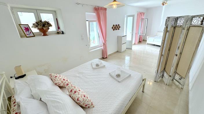 Image No.9-4 Bed Country House for sale