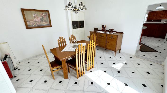 Image No.31-4 Bed Country House for sale