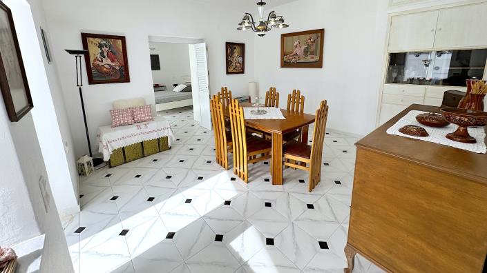 Image No.32-4 Bed Country House for sale