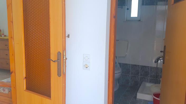 Image No.20-1 Bed Farmhouse for sale